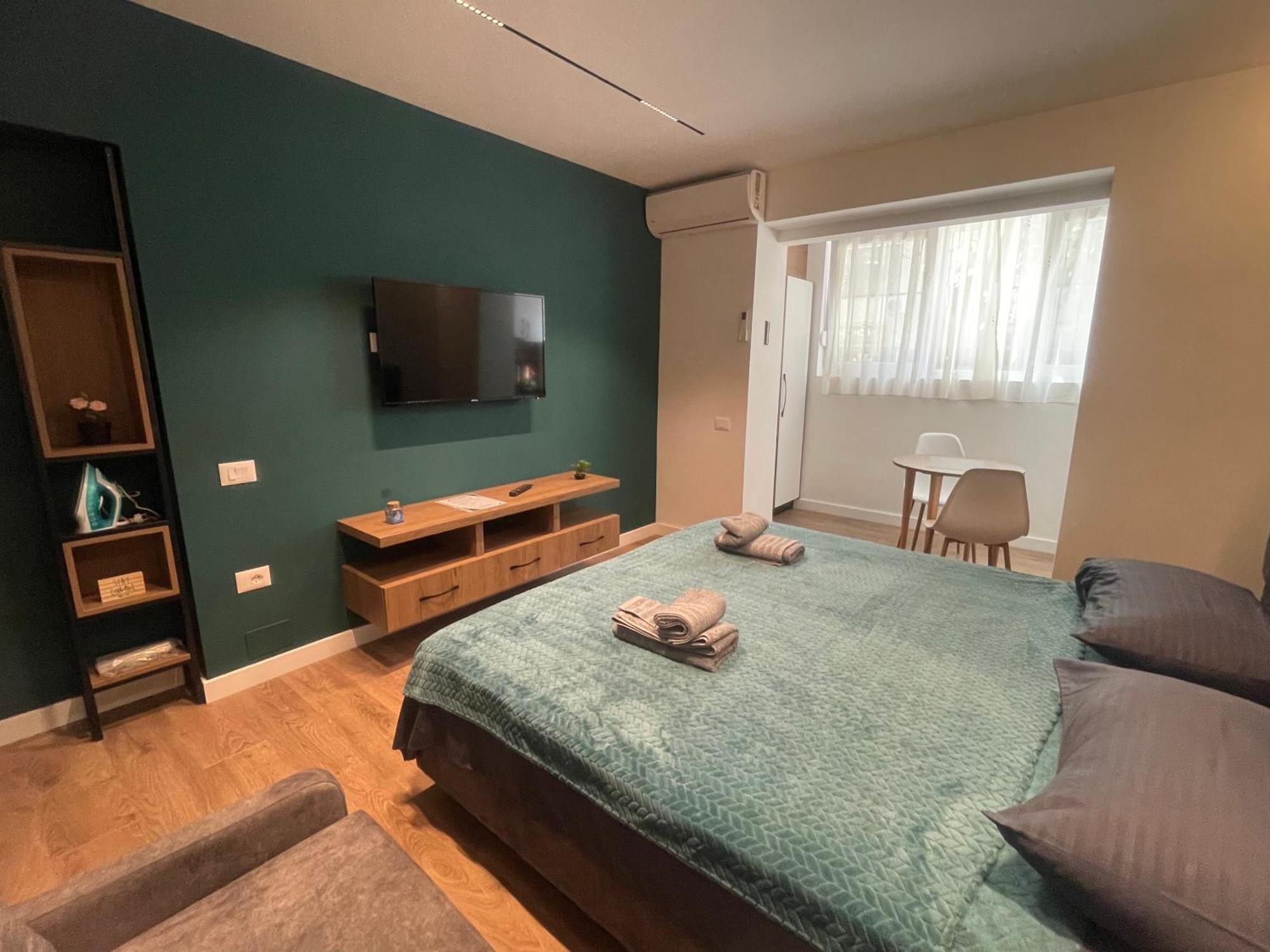Downtown Studio Apartments ティラナ エクステリア 写真